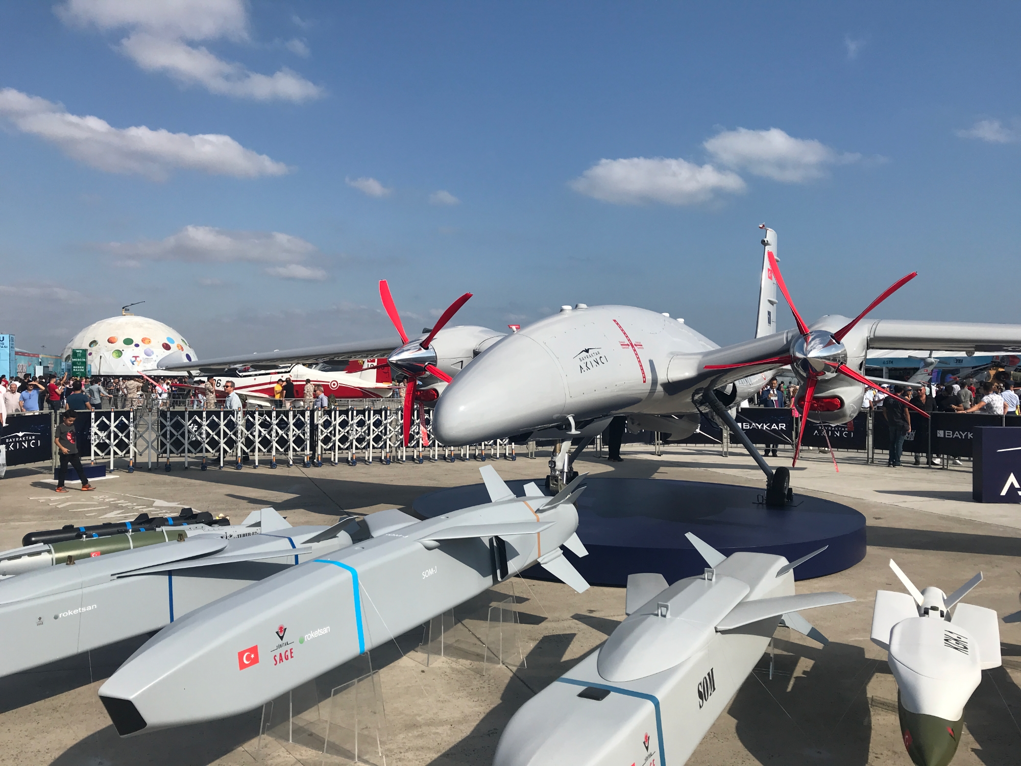 Baykar développe KAGEM Kamikaze : le premier drone kamikaze de la société, il sera associé aux drones Akinci et Bayraktar TB2.