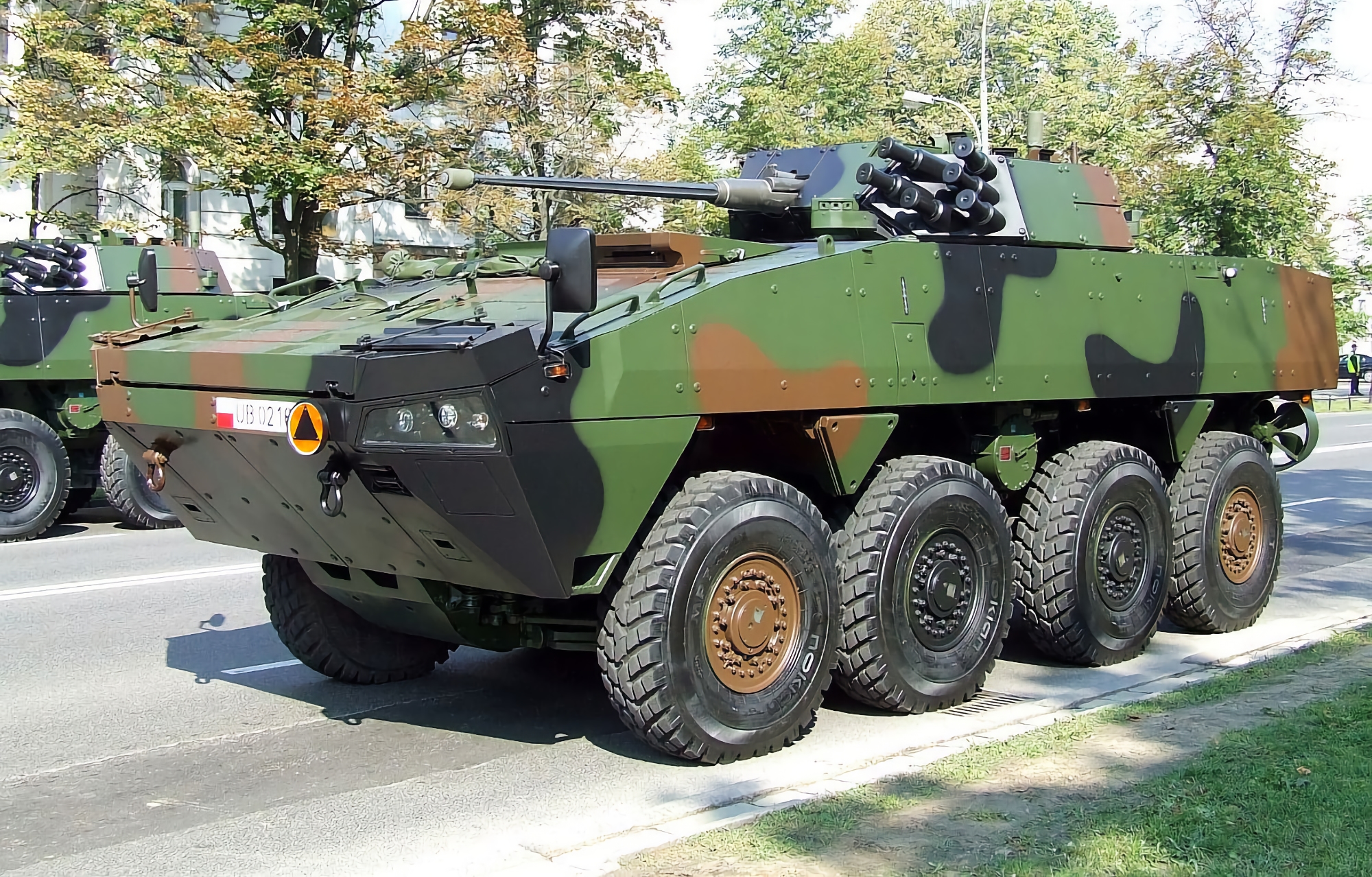 Siły zbrojne Ukrainy wykorzystują polskie transportery opancerzone KTO  Rosomak, będące licencjonowaną kopią fińskiego transportera opancerzonego  Patria | Gagadget.com