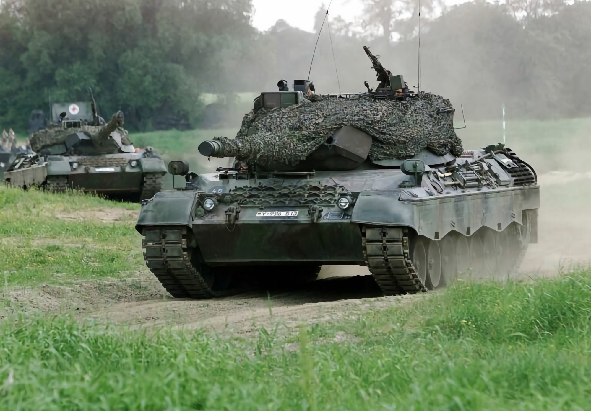 Leopard 1A5-Panzer, Artilleriegranaten, RQ-35 Heidrun und Vector-UAVs: Deutschland übergibt Ukraine neues Waffenpaket