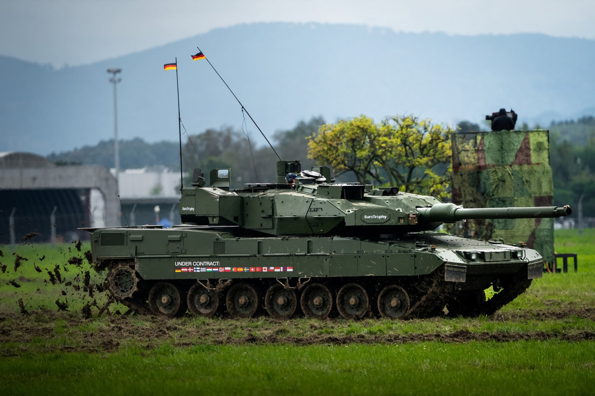 Contract van 2.900.000.000 euro: Duitsland koopt voor het eerst nieuwe Leopard 2A8 tanks