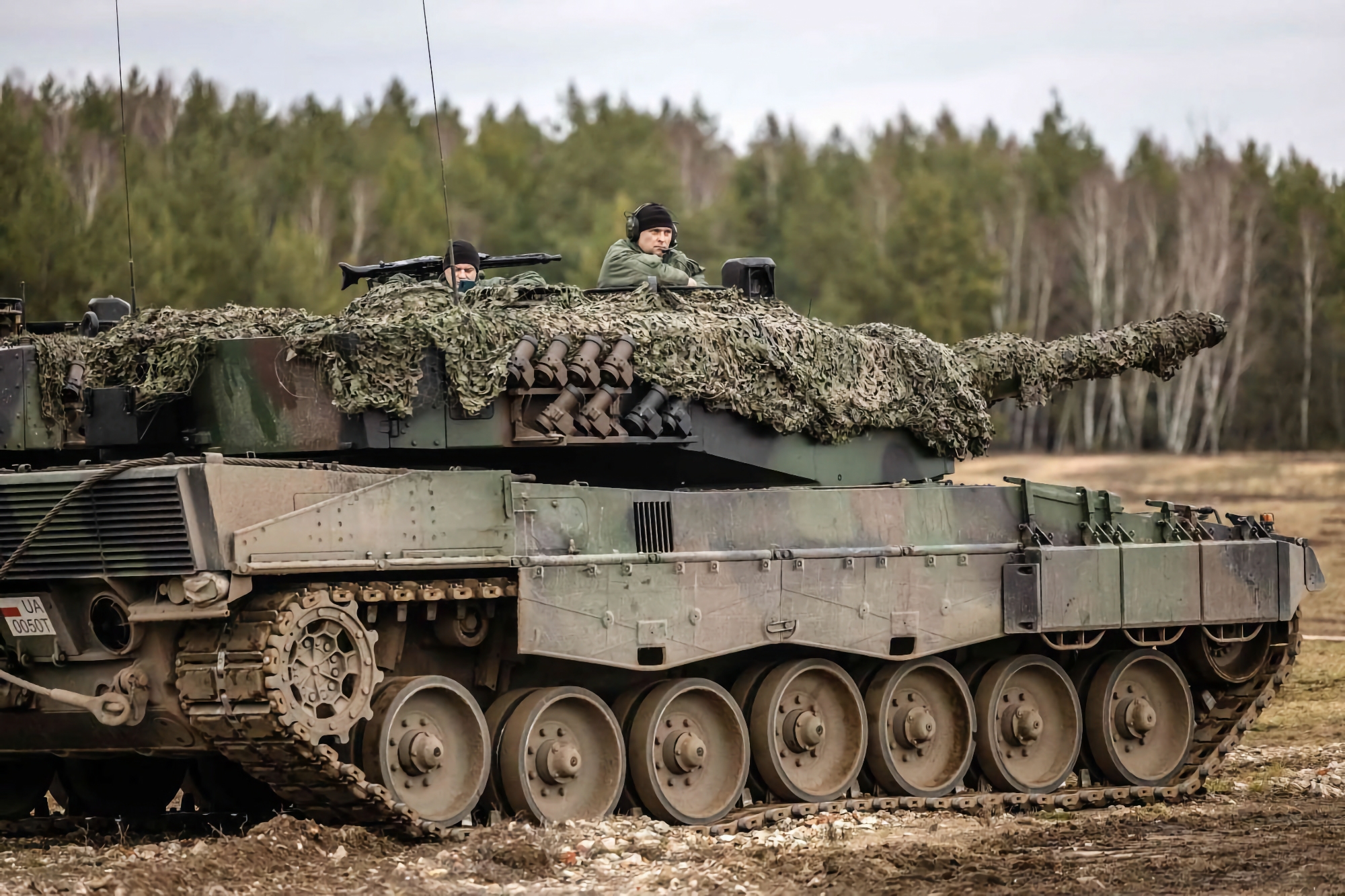 20 БТР M113, 4 танки Leopard 2 і польовий шпиталь Role 2 plus: Іспанія відправить Україні новий пакет військової допомоги
