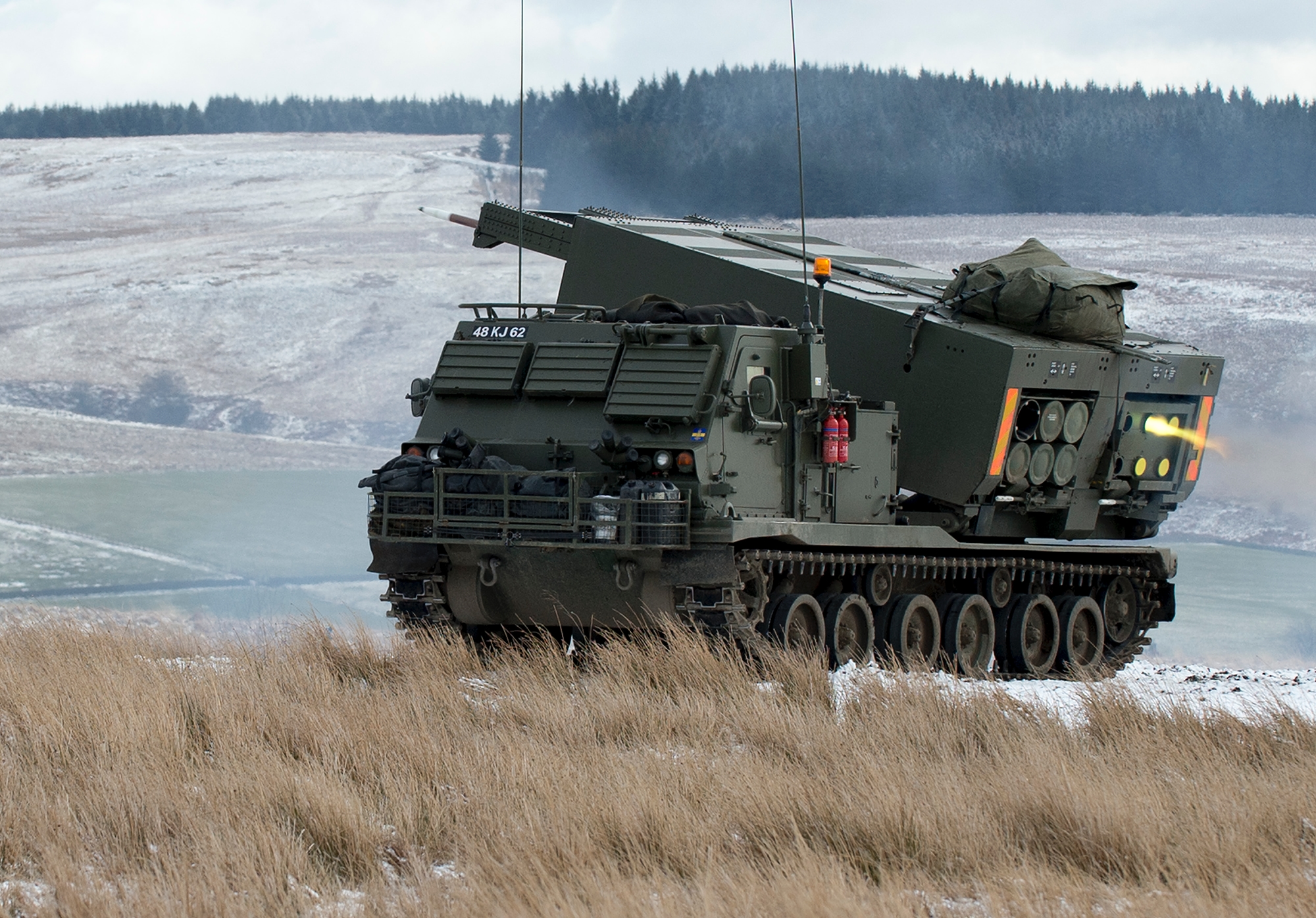 Норвегия передаст Украине 3 реактивные системы залпового огня M270