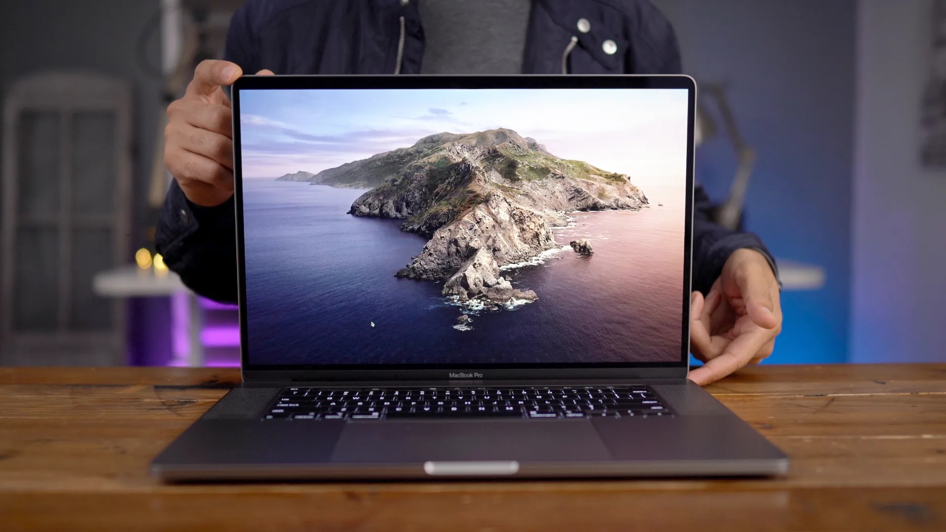 Apple patenta un teclado retroiluminado de aluminio para los MacBook, pero sin caracteres