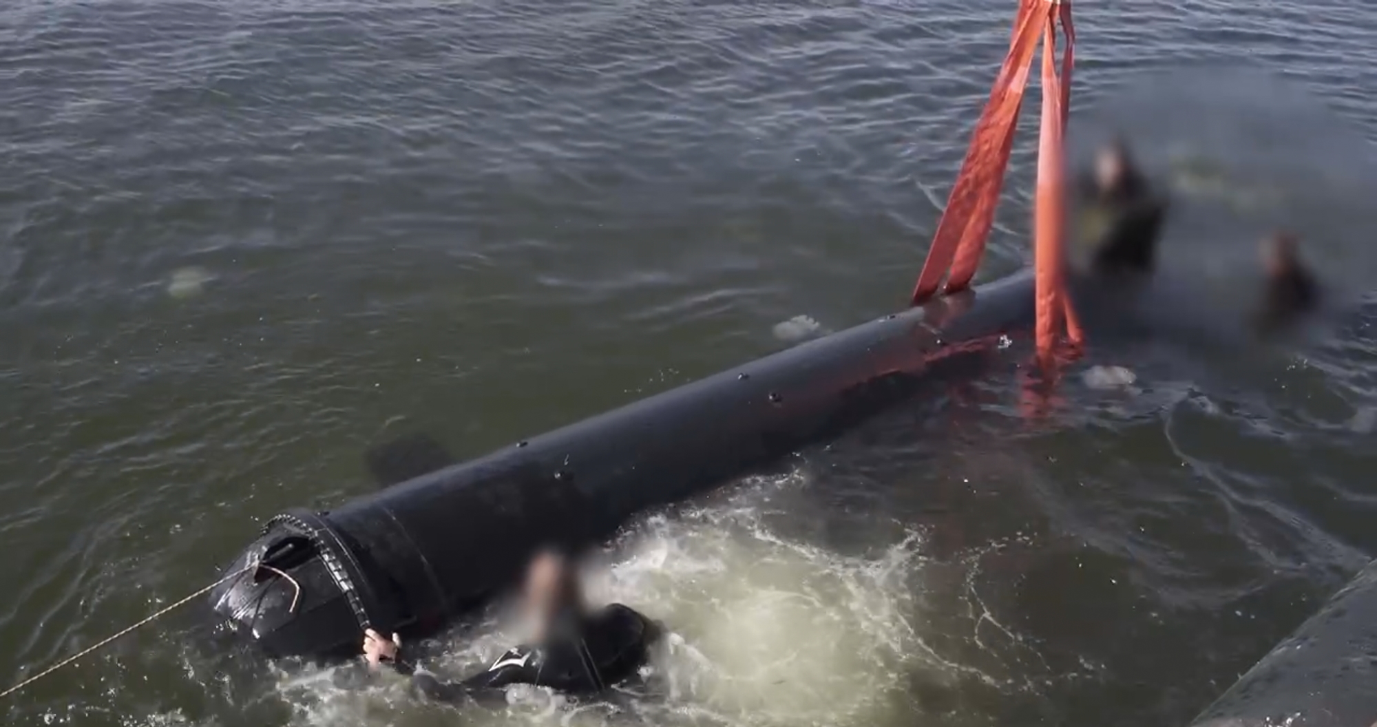 W Internecie pojawiło się wideo z testów ukraińskiego podwodnego drona Mariczka, który jest w stanie trafić w cele znajdujące się w odległości do 1000 kilometrów
