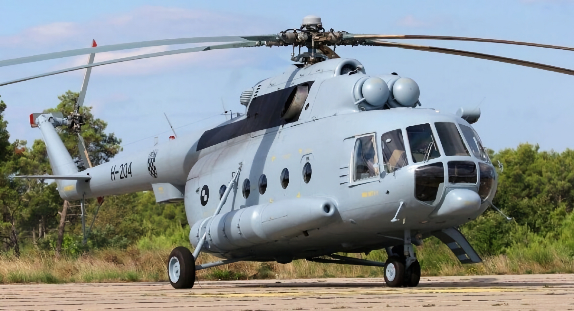 Хорватія передала Україні 14 вертольотів Мі-8