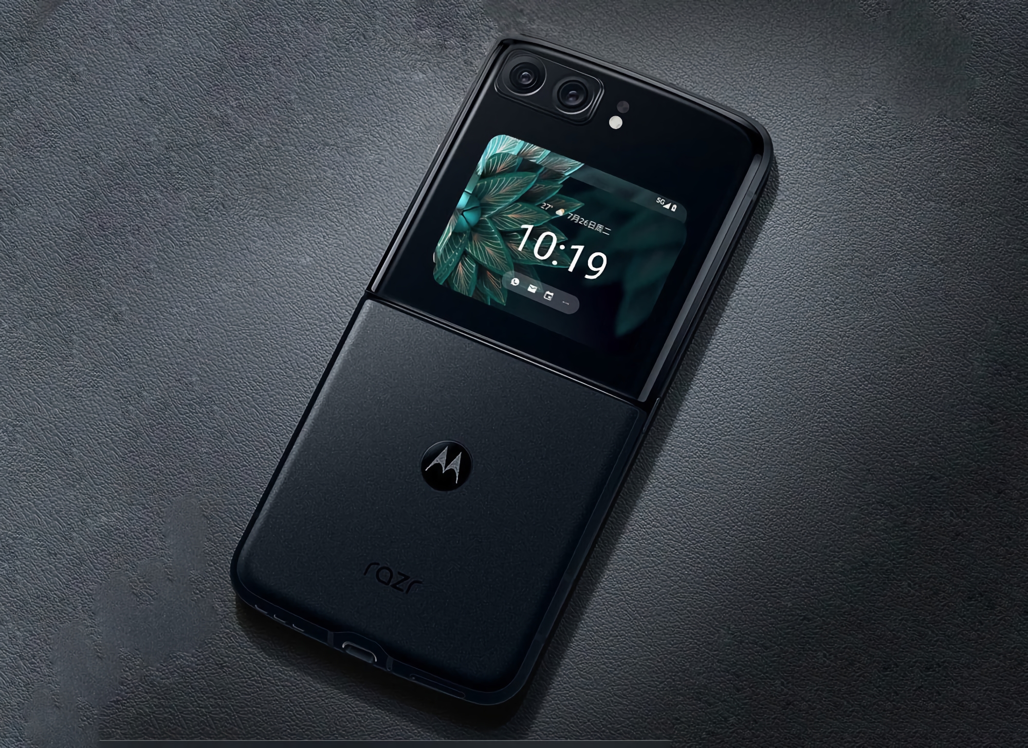 Rivale du Samsung Galaxy Flip 4 : Motorola révèle le prix du Moto RAZR 2022 à clapet 