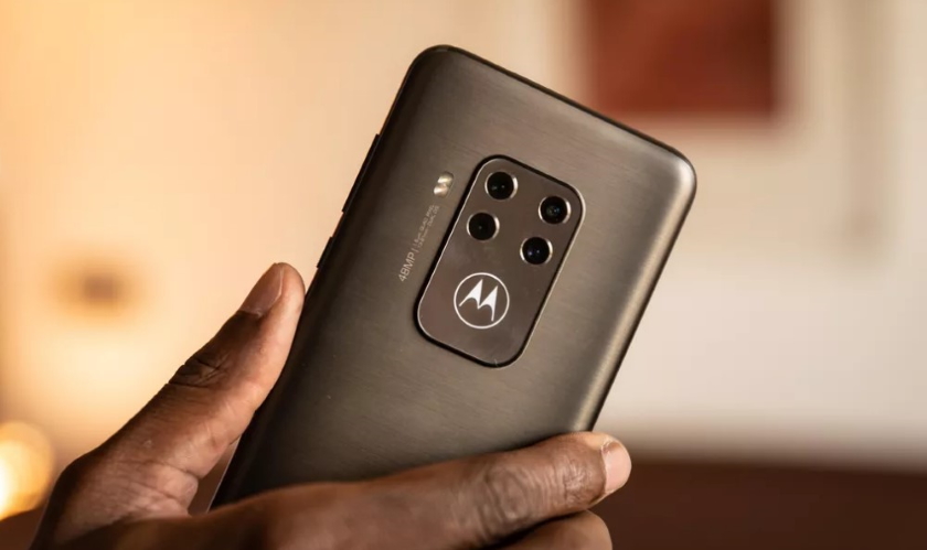 Motorola вернётся в премиум сегмент со смартфоном, который получит поддержку 5G