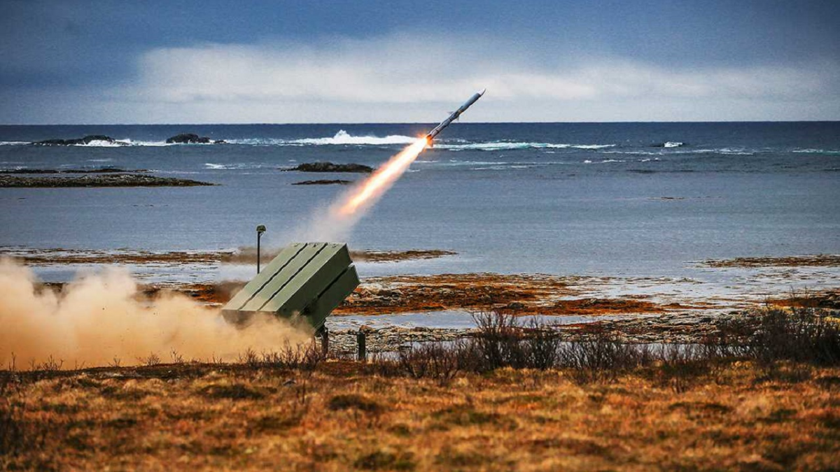 Pentagon awarded Raytheon Missiles & Defense a $182 million contract to buy NASAMS for Ukraine