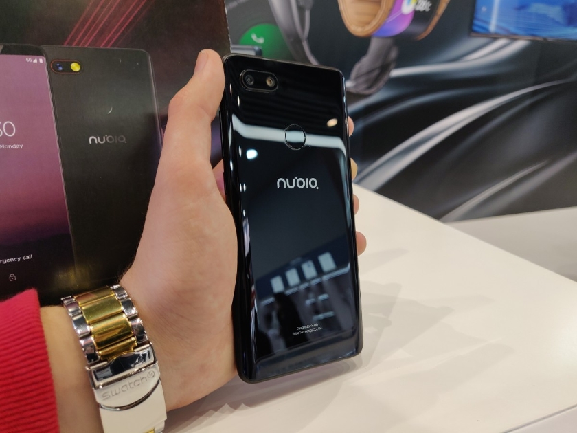 Nubia на MWC 2019 показала свой смартфон с поддержкой сети пятого поколения — Nubia Mini 5G