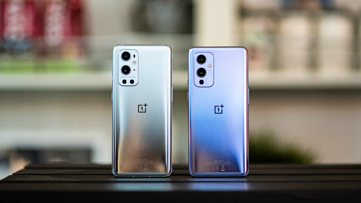 OxygenOS 12 broke OnePlus smartphones - the company has suspended the distribution of updates