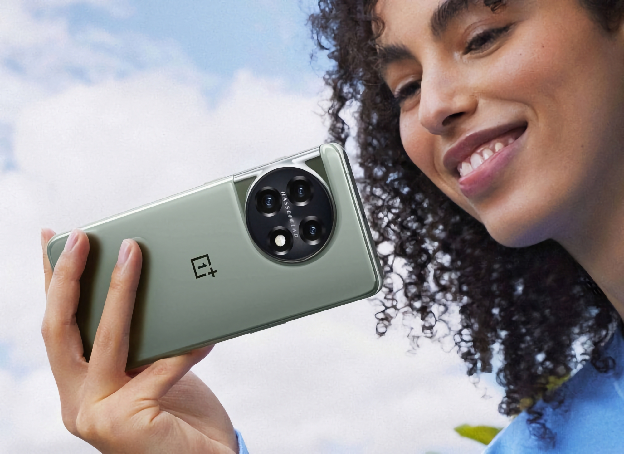 OnePlus 11 auf Amazon für $100 Rabatt: Flaggschiff-Smartphone mit 120Hz Bildschirm, Snapdragon 8 Gen 2 Chip und Hasselblad Kamera