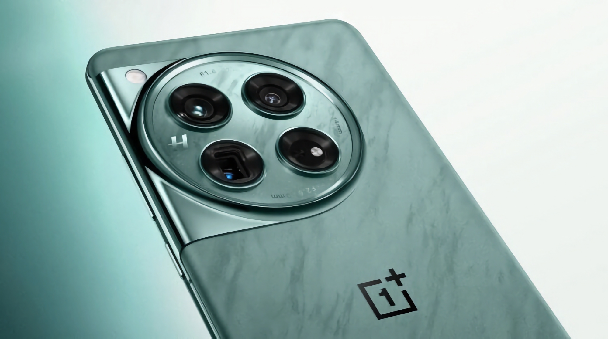 OnePlus 12 з камерою Hasselblad і чипом Snapdragon 8 Gen 3 вже можна попередньо замовити на Amazon
