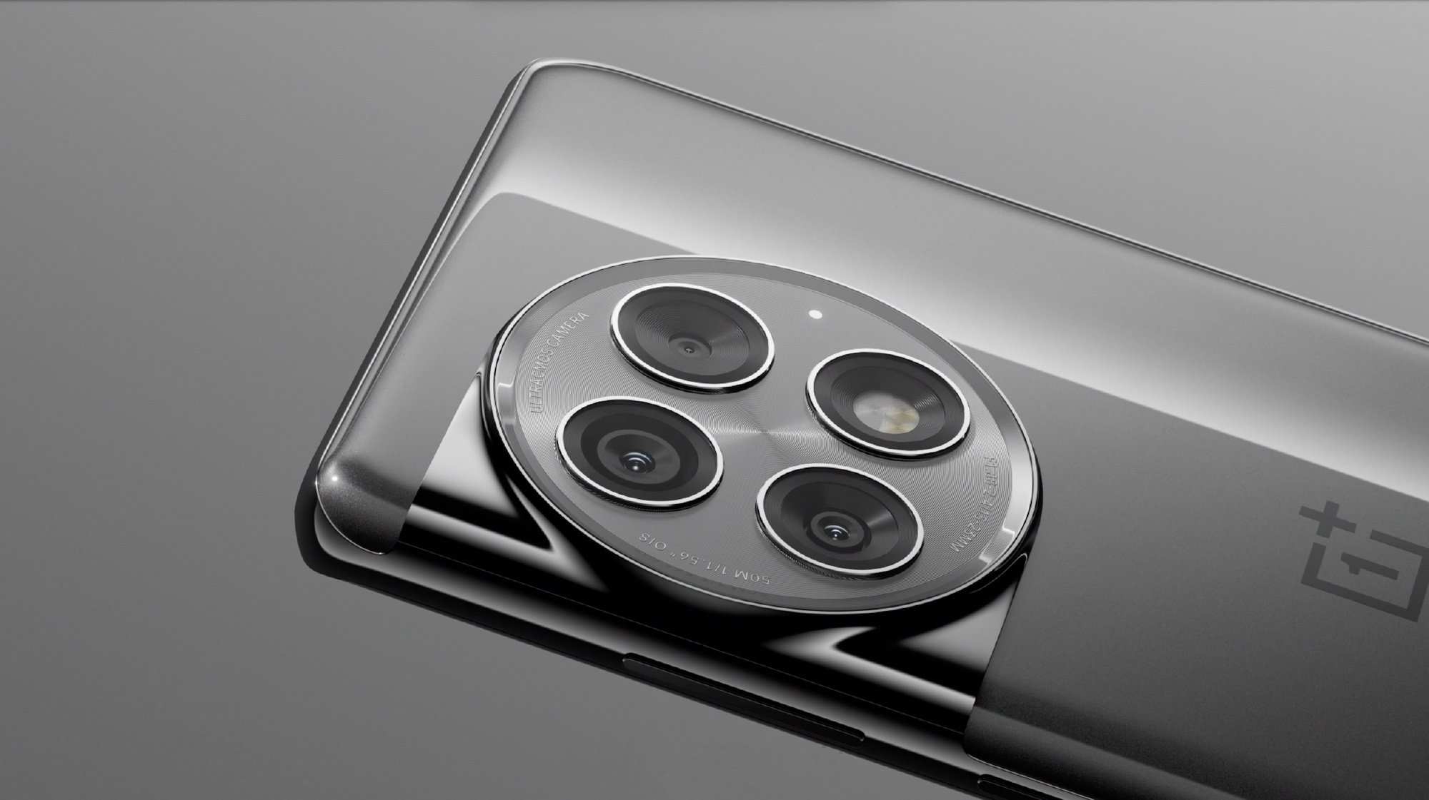 Інсайдер показав перше офіційне зображення OnePlus Ace 2 Pro