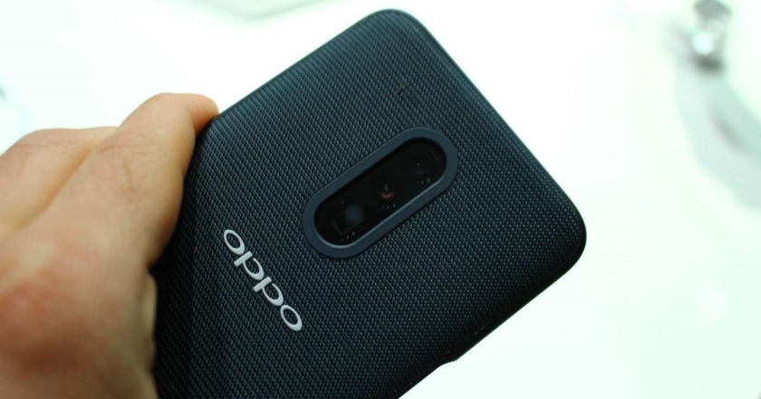 Do sieci wyciekły główne cechy flagowego smartfona Oppo Reno 10x zoom