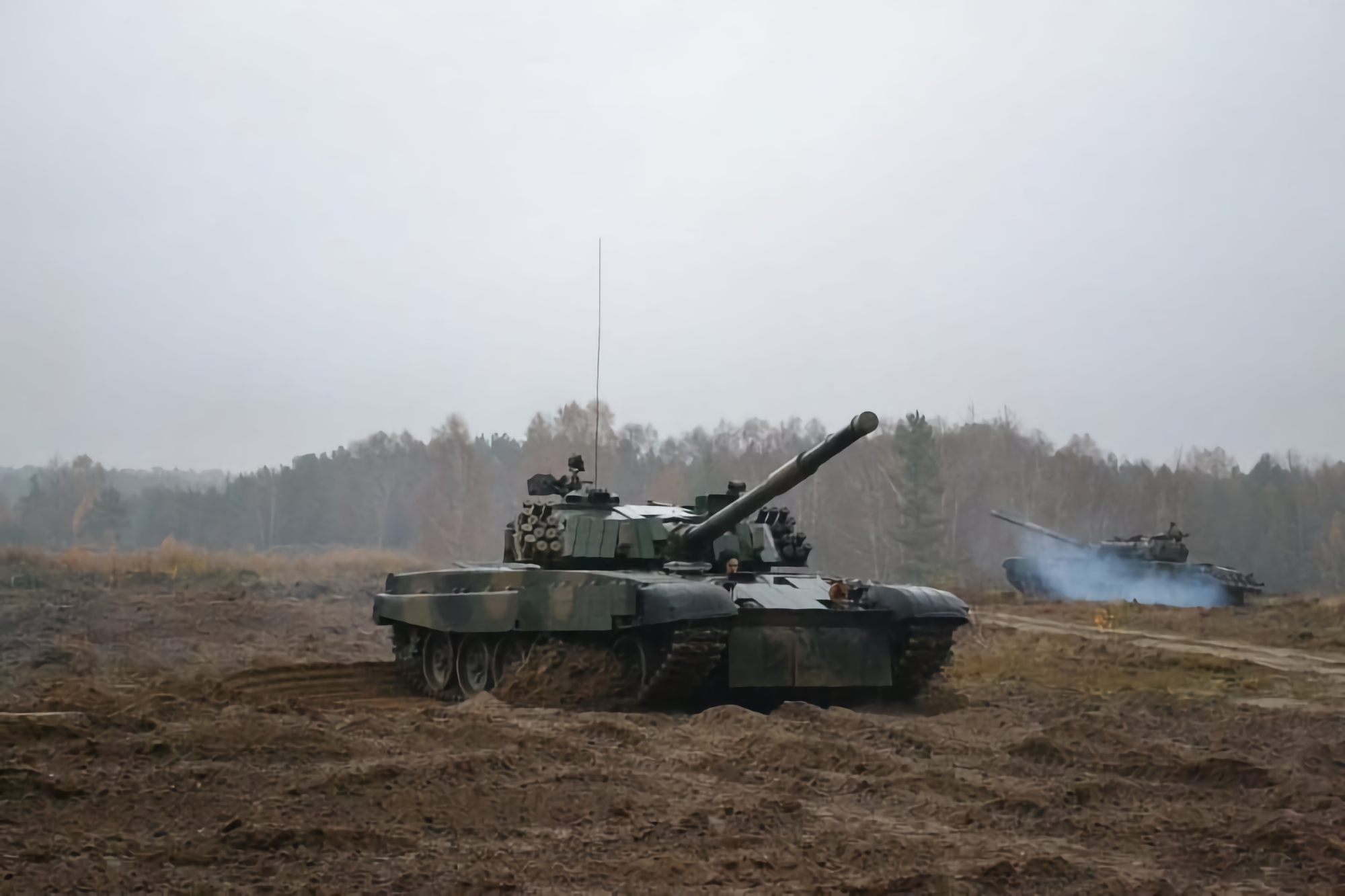 Die Ukraine erhielt 50-60 polnische PT-91 Twardy-Panzer, aber es werden noch mehr kommen