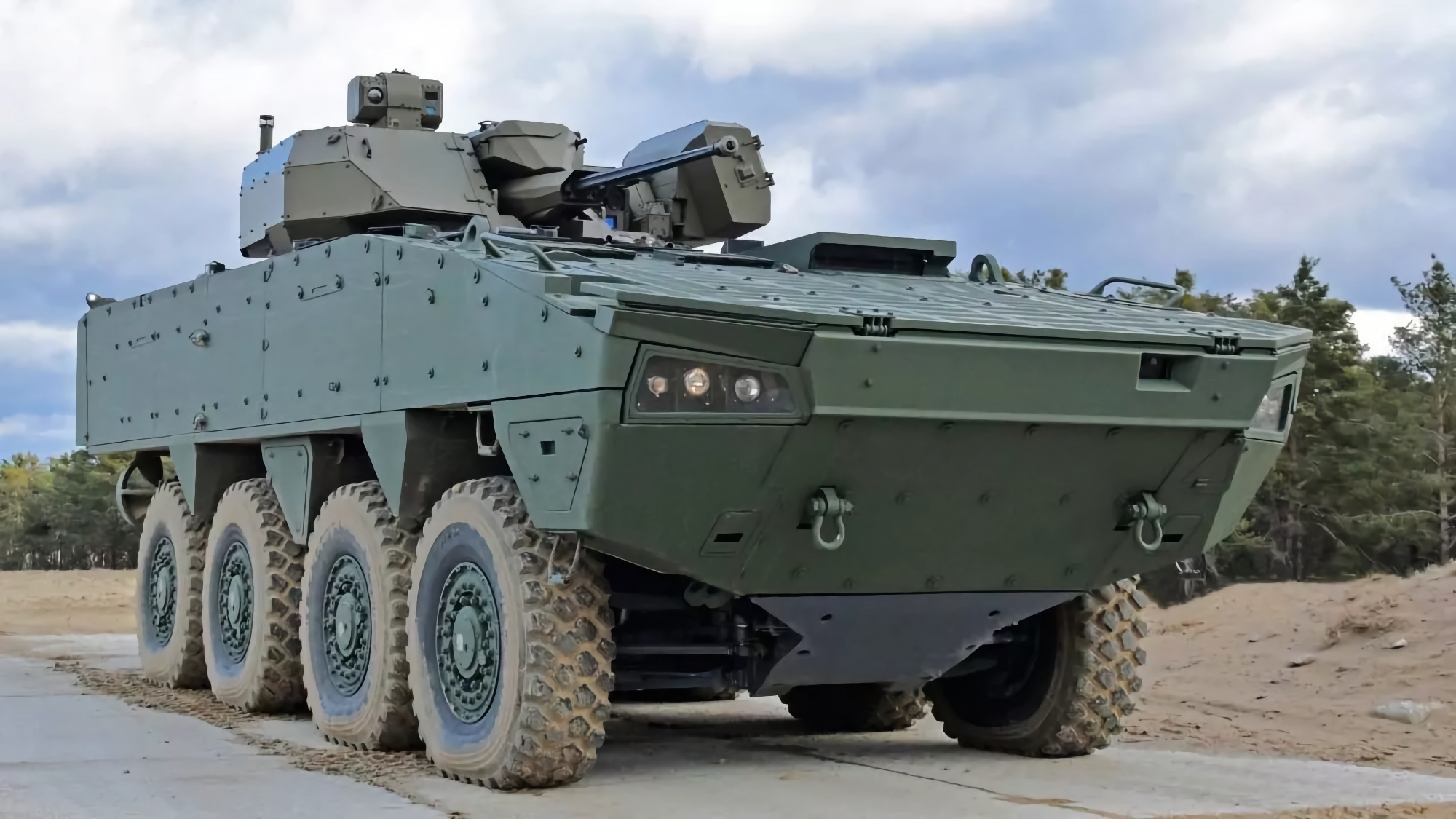 Die japanischen Bodentruppen werden gepanzerte Mannschaftstransportwagen vom Typ Patria AMV XP aus Finnland einsetzen.