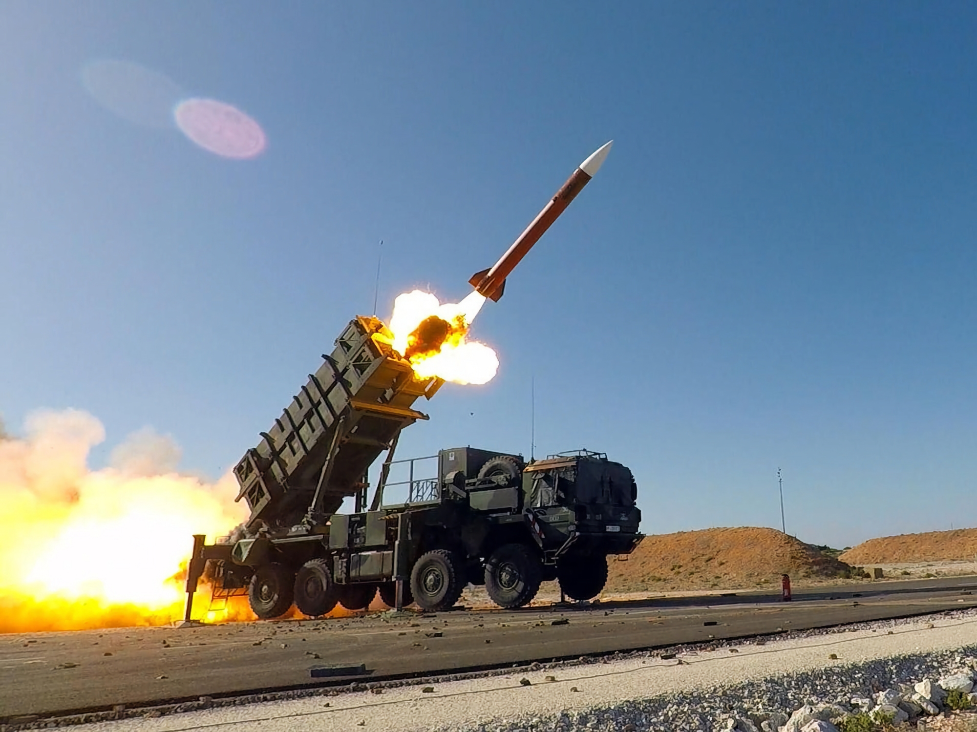 Spanje draagt raketten voor Patriot luchtverdedigingssystemen over aan Oekraïne