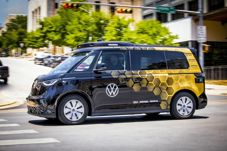 Volkswagen test ID Buzz zelfrijdende bestelwagens op de openbare weg in Austin, VS