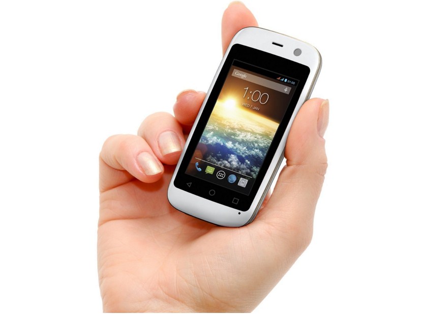 Самый маленький в мире Android-смартфон Posh Mobile Micro X S240