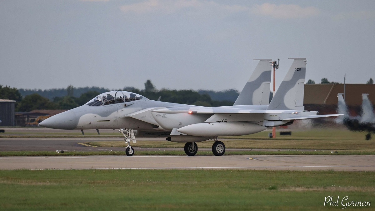 Boeing schließt Auslieferung von F-15QA Eagle-Kampfjets an die Royal Qatar Air Force im Rahmen eines 12-Milliarden-Dollar-Vertrags ab
