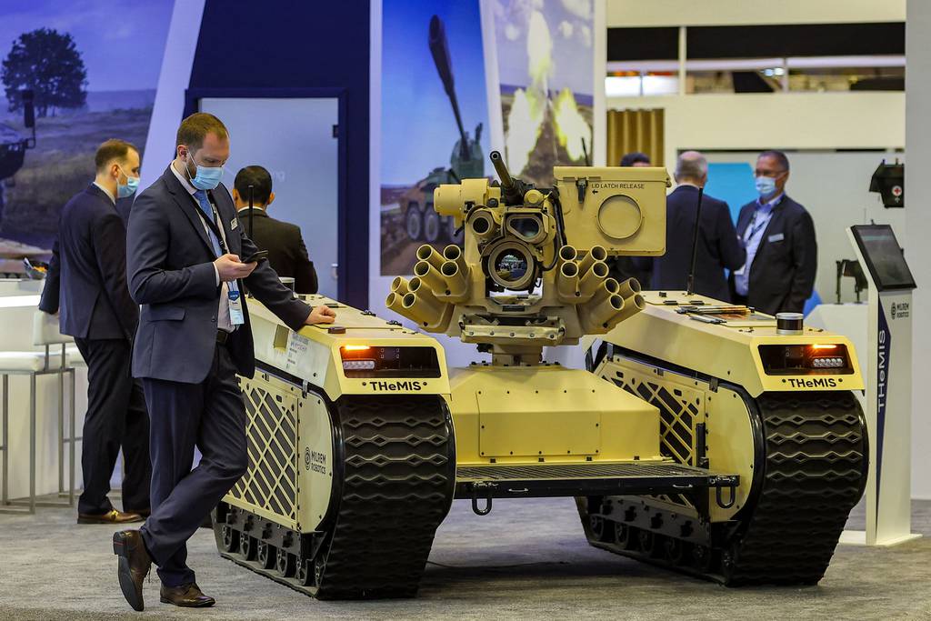 La Spagna acquista il carro armato robotico da combattimento THEMIS