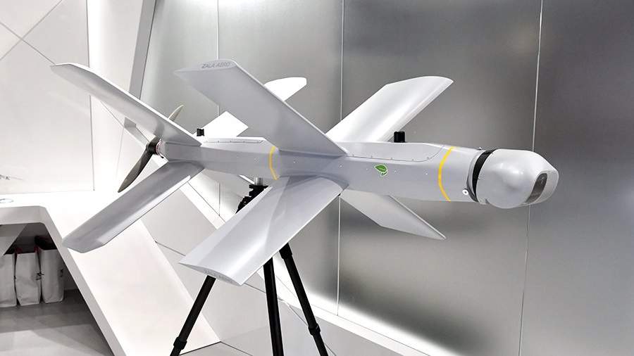 Україна створює власний аналог російського ударного дрона-камікадзе "Ланцет", який може розвивати швидкість до 300 км/год і коштує $35 000