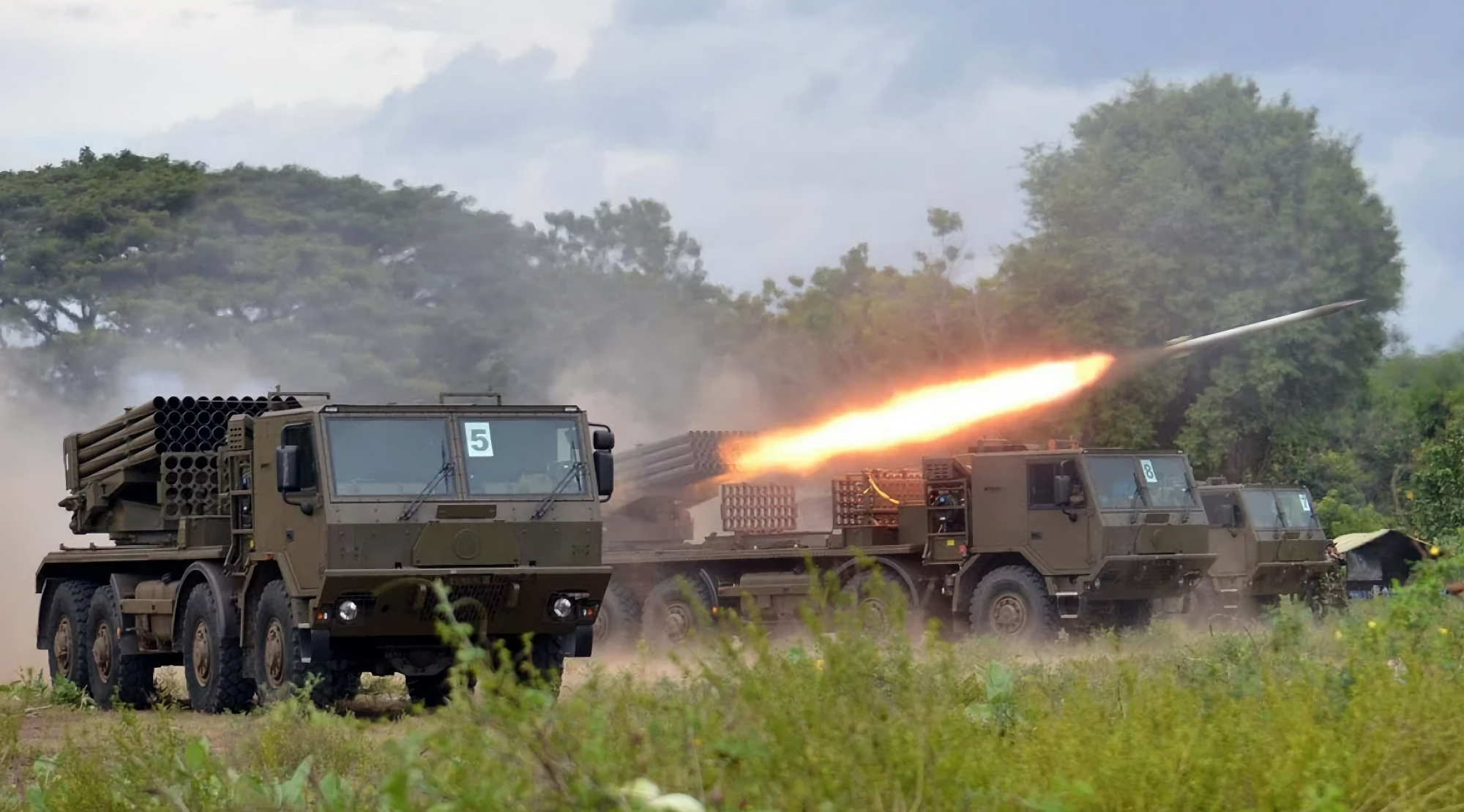 Tschechische Freiwillige sammeln 2.300.000 $ für die AFU zum Kauf eines RM-70 Mehrfachraketenwerfers und 365 Raketen