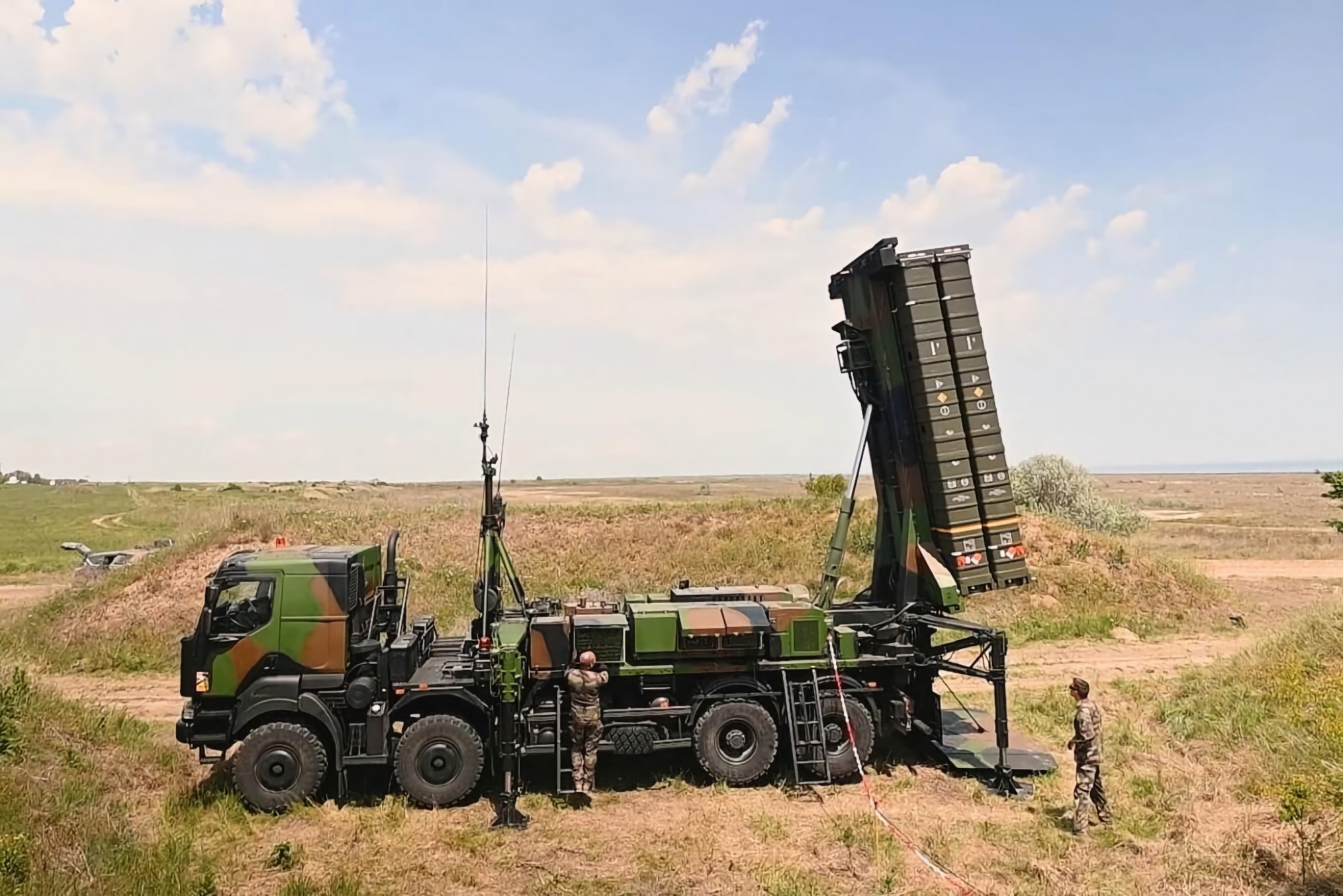 ЗМІ: Італія готова передати Україні системи протиповітряної оборони SAMP/T та Aspide