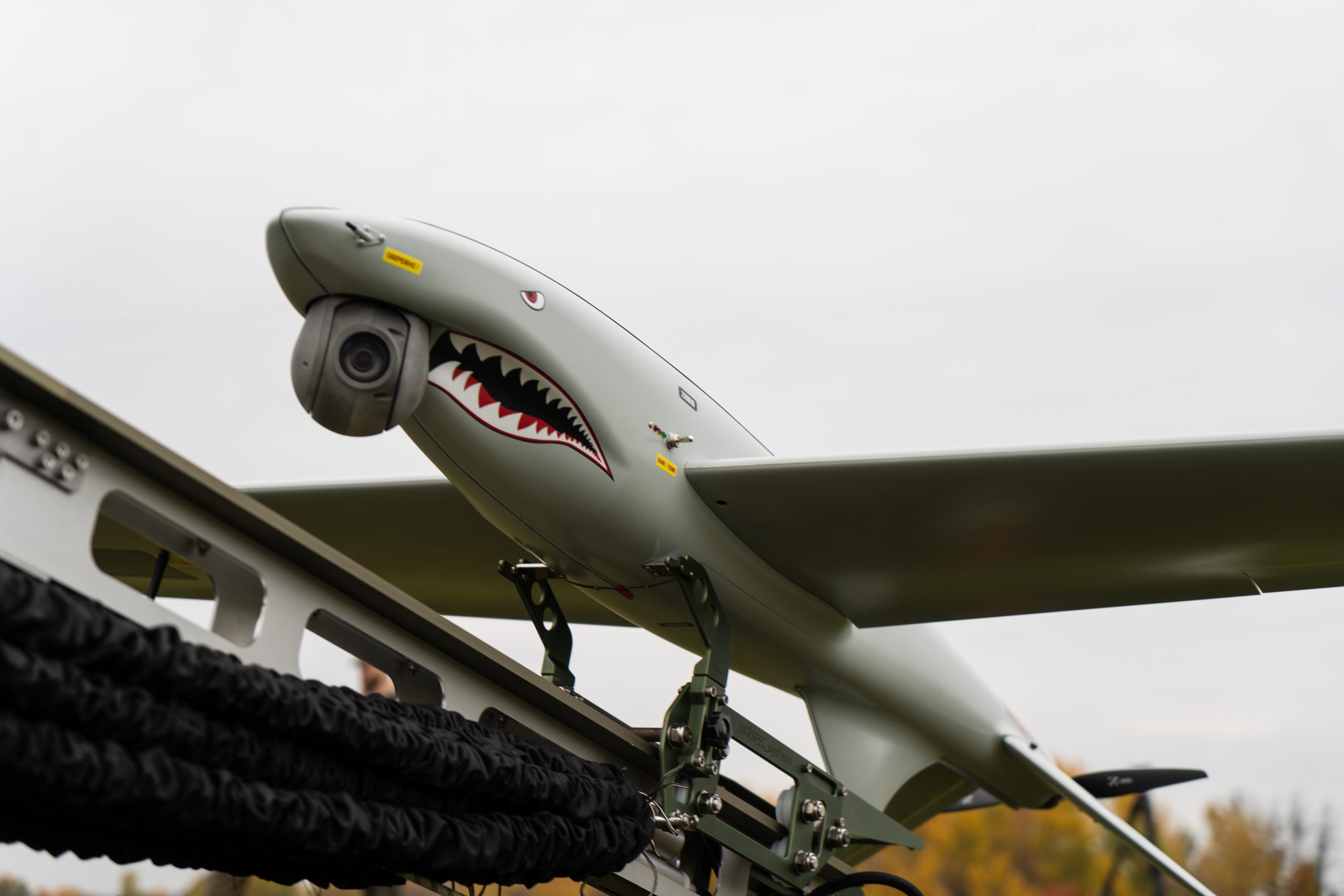La fundación benéfica Come Back Alive recauda 8,8 millones de dólares para comprar 25 drones de reconocimiento aéreo no tripulados Shark