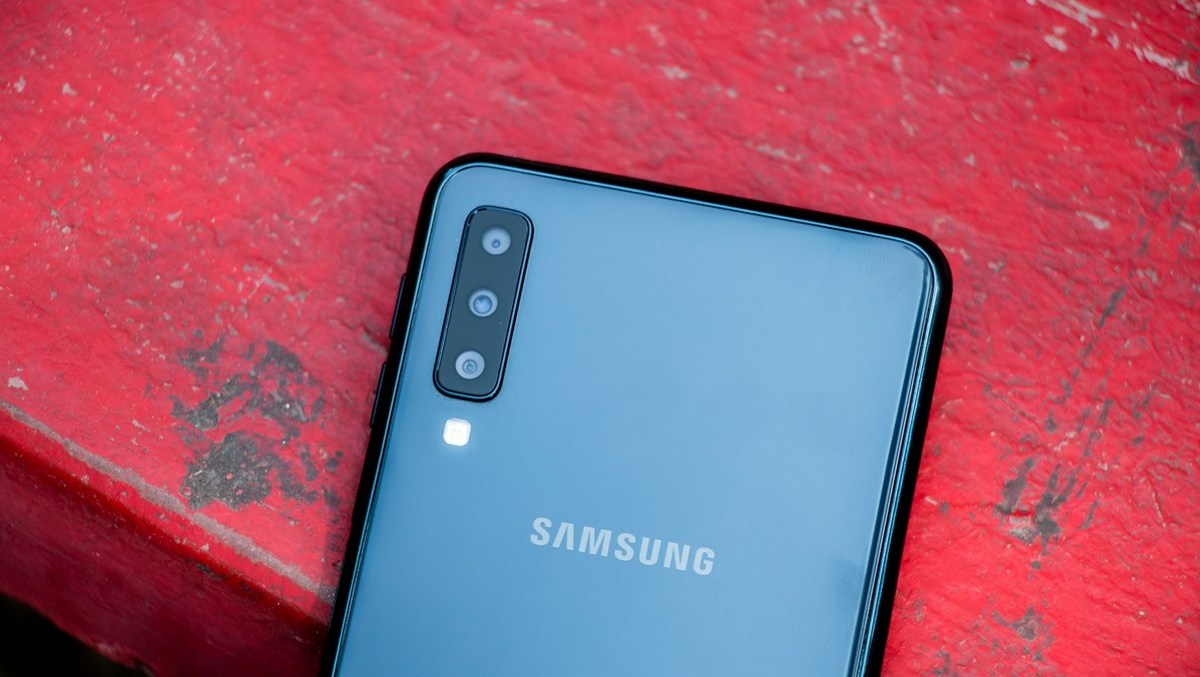 Samsung готує нову лінійку Galaxy R, і Galaxy A90 може стати її першим смартфоном