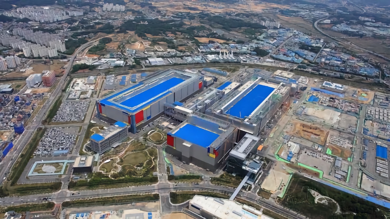 Samsung surpasses Intel to become the world's largest semiconductor supplier