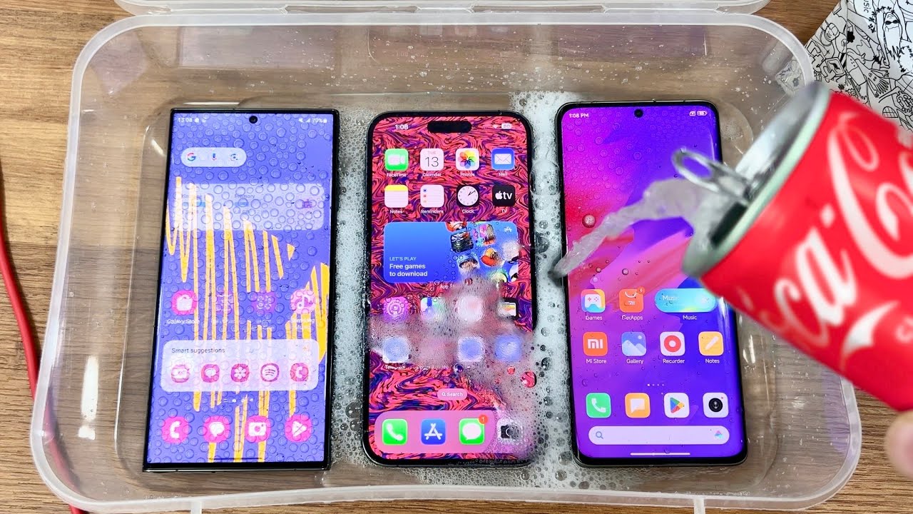 Le test de la glace : les flagships Samsung Galaxy S23 Ultra, iPhone 14 Pro Max et Xiaomi 13 Ultra ont été arrosés de soda et ont gelé (vidéo)