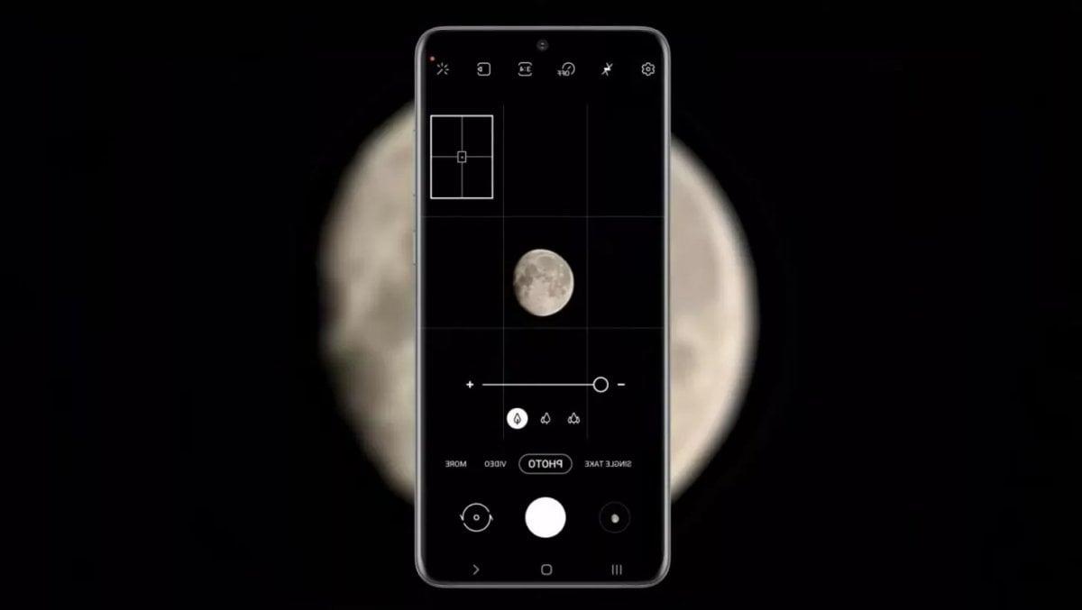 Samsung Galaxy Ultra flagships spoof images of the moon in Space Zoom mode