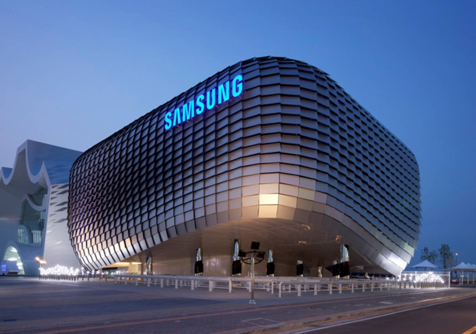 Samsung готує на 2022 рік понад 50 нових смартфонів, але робить ставки на бюджетники, а не флагмани