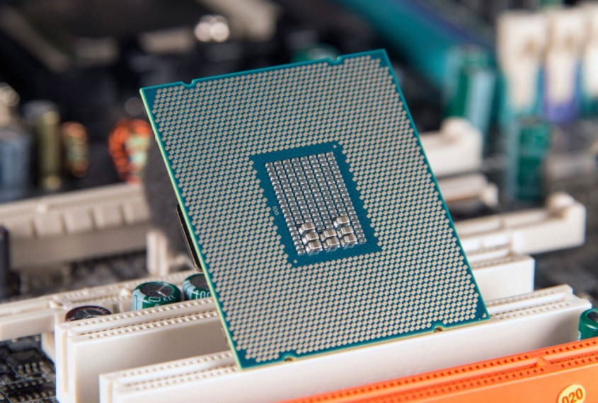 Microsoft was able to fix the problematic updates of Intel with protection from the Specter