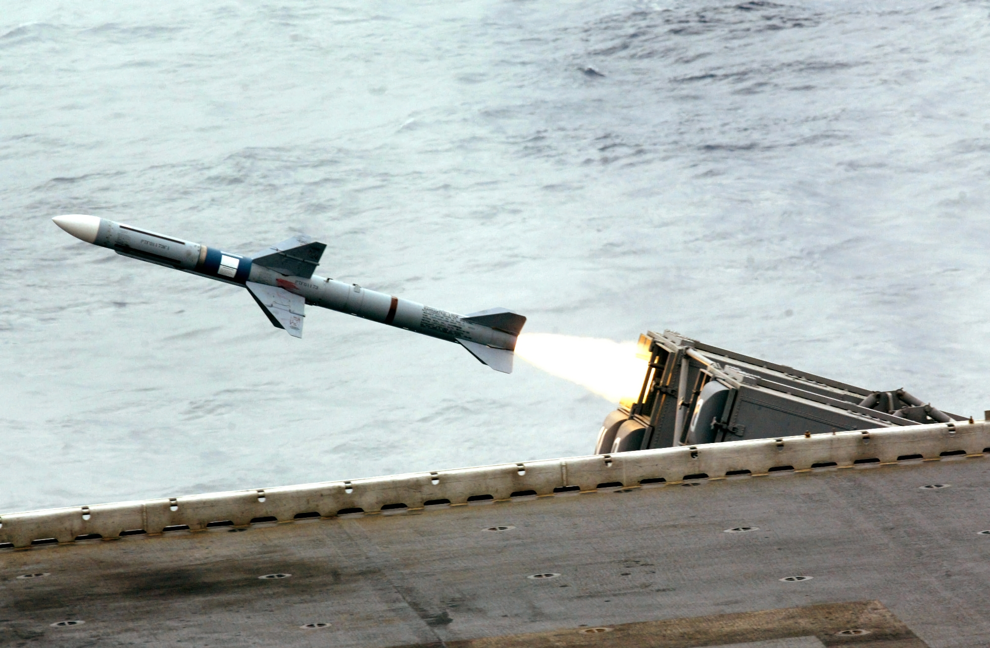 Politico: gli Stati Uniti daranno all'Ucraina missili terra-aria Sea Sparrow con una gittata fino a 50 km, l'AFU è riuscita ad adattarli per l'uso con i SAM Buk