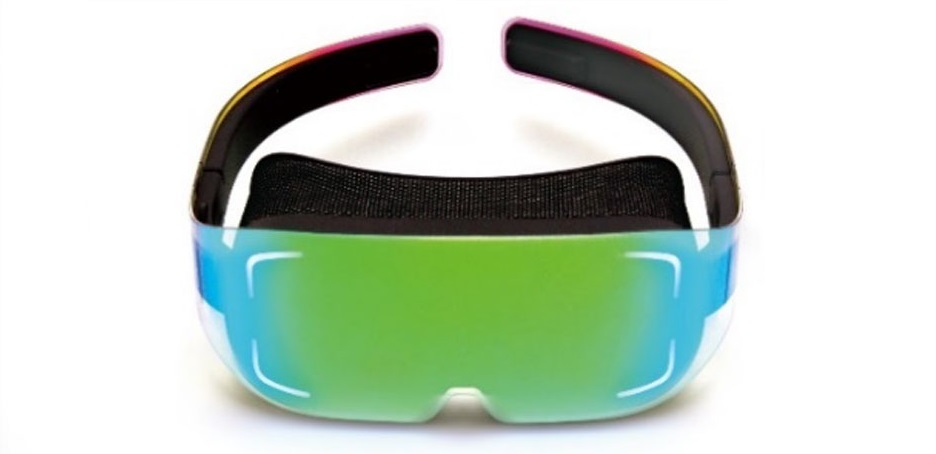 Sharp ha mostrato un prototipo di cuffia VR con risoluzione 2K per occhio e frame rate di 120 Hz