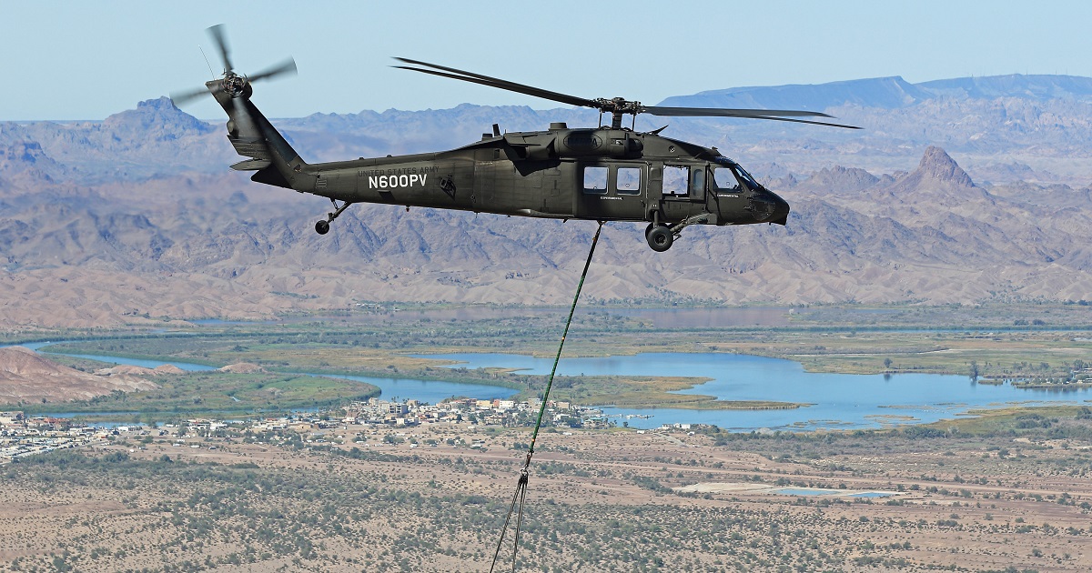 Lockheed Martin превратила военный вертолёт Black Hawk в беспилотник  он успешно доставил пациента и груз массой 1000 кг