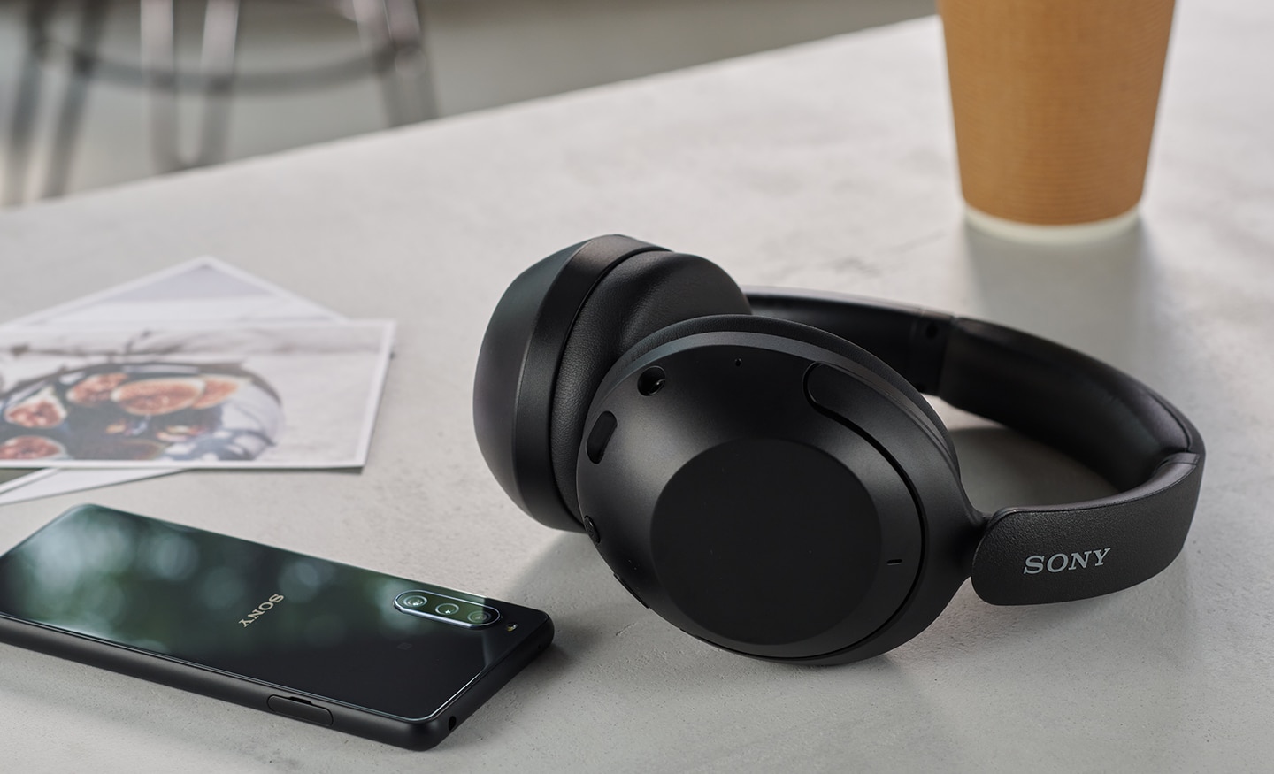 Sony WH-XB910N: повнорозмірні бездротові навушники з ANC за $250