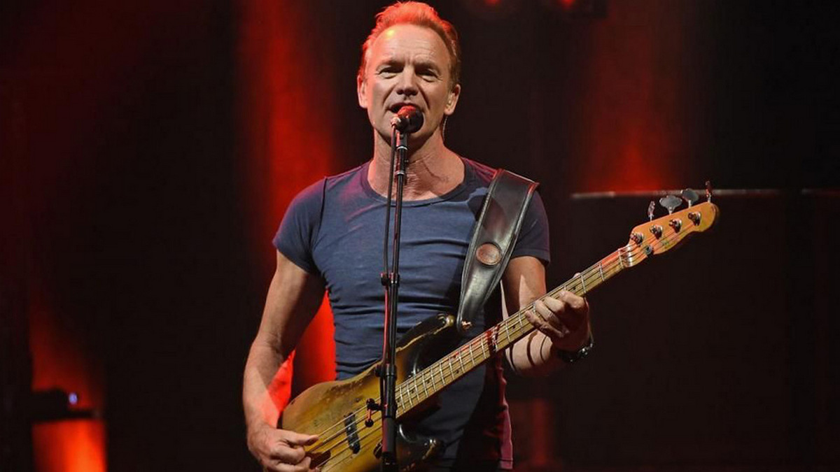 Firing with music: Microsoft threw a private party with Sting on the eve of the biggest layoffs since 2014