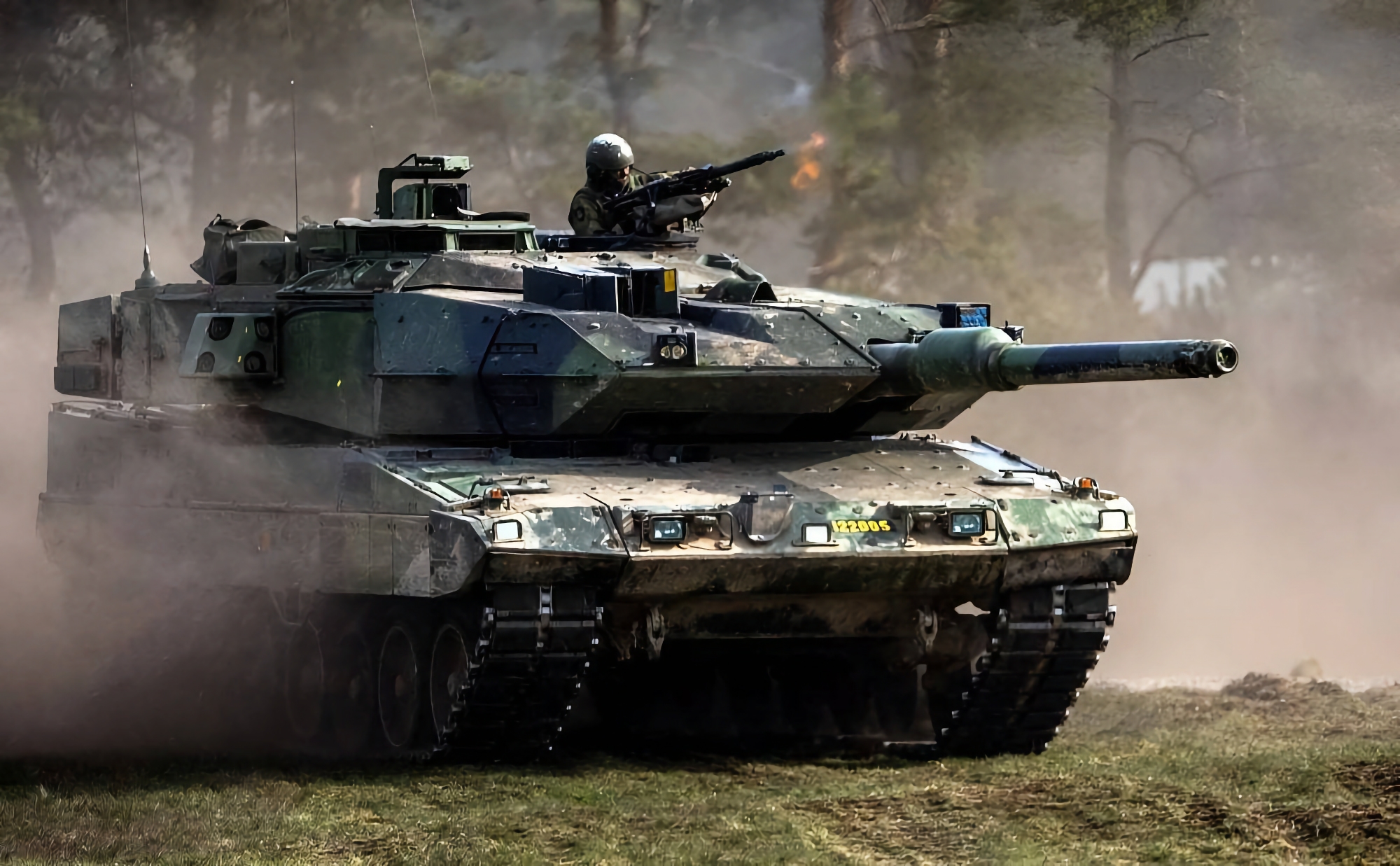 Schweden wird der Ukraine ein neues Militärhilfepaket übermitteln, das unter anderem Munition für Schützenpanzer CV90 und Panzer des Typs Stridsvagn 122 (auch bekannt als Leopard 2A5) umfasst.