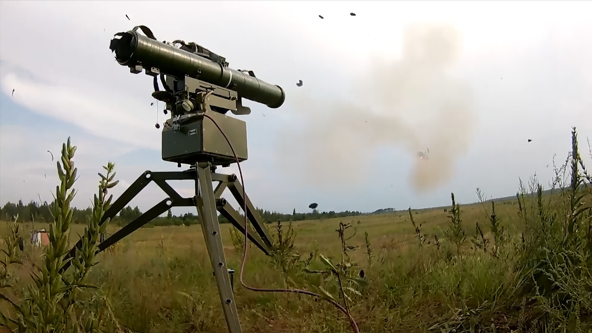 Le forze armate dell'Ucraina con l'aiuto dell'ATGM "Stugna-P" hanno distrutto il "Buk" russo (video)