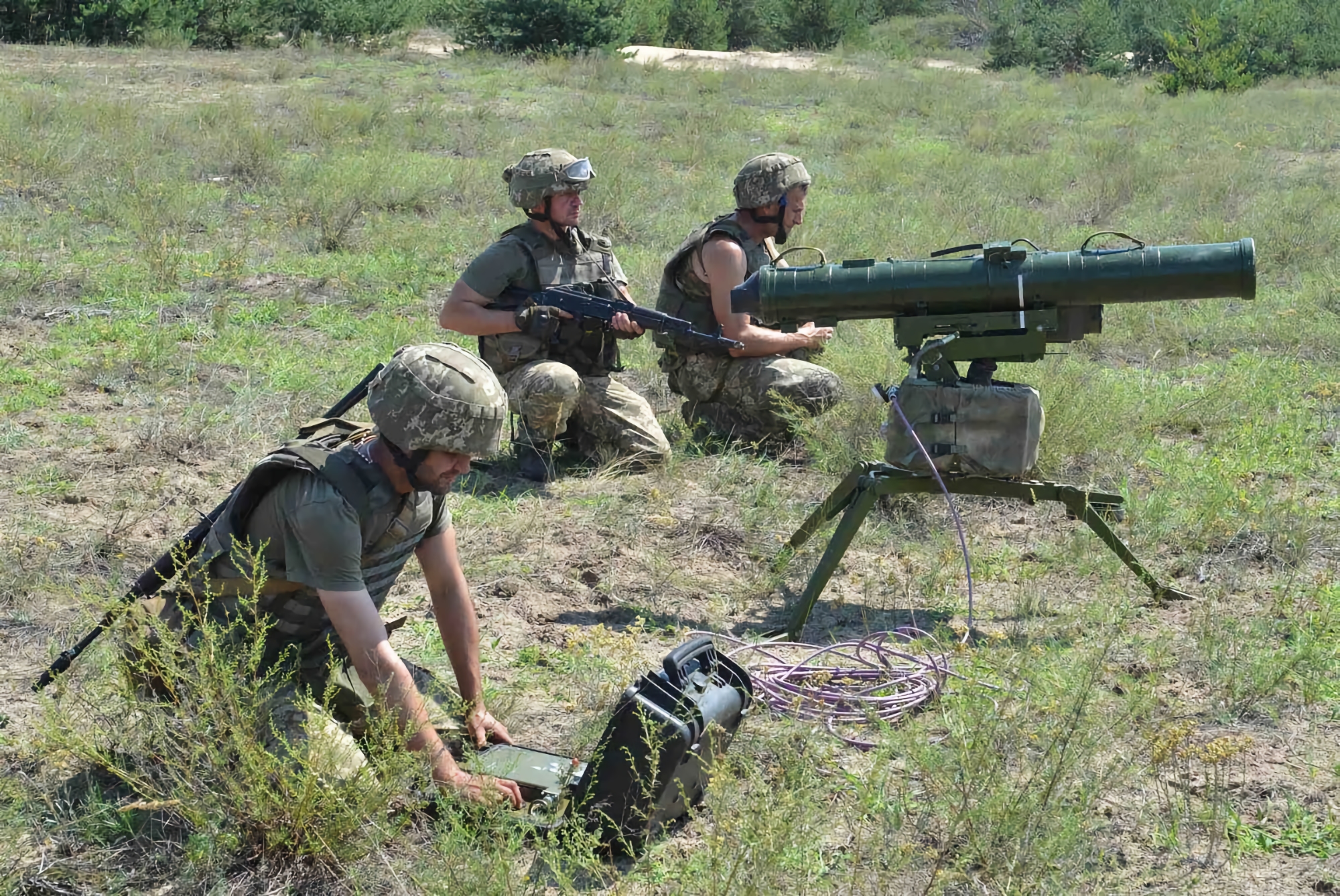 Las Fuerzas Armadas de Ucrania con la ayuda de ATGM "Stugna" destruyeron el equipo de mortero de Rashists (video)