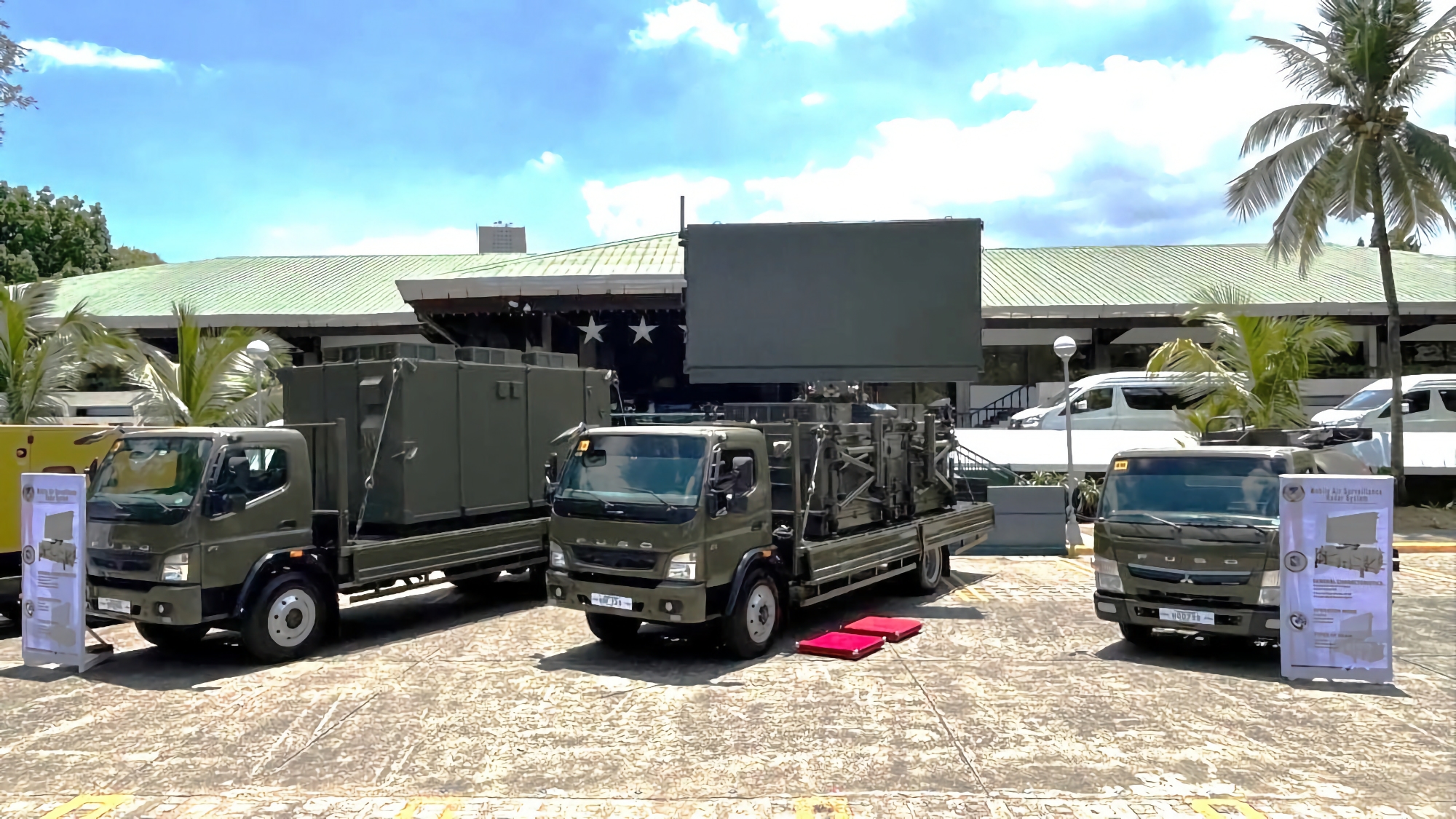 Япония передала Филиппинам радарную стацию раннего обнаружения TPS-P14ME, она создана на базе грузовика Mitsubishi Fuso Super Great