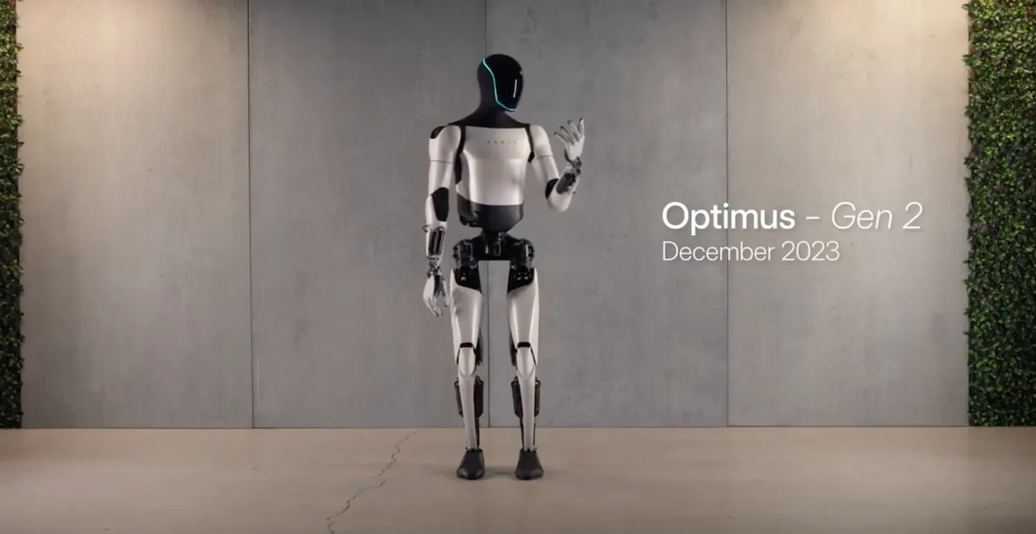 Tesla svela gli umanoidi Optimus di seconda generazione: i robot possono fare la parodia di Musk