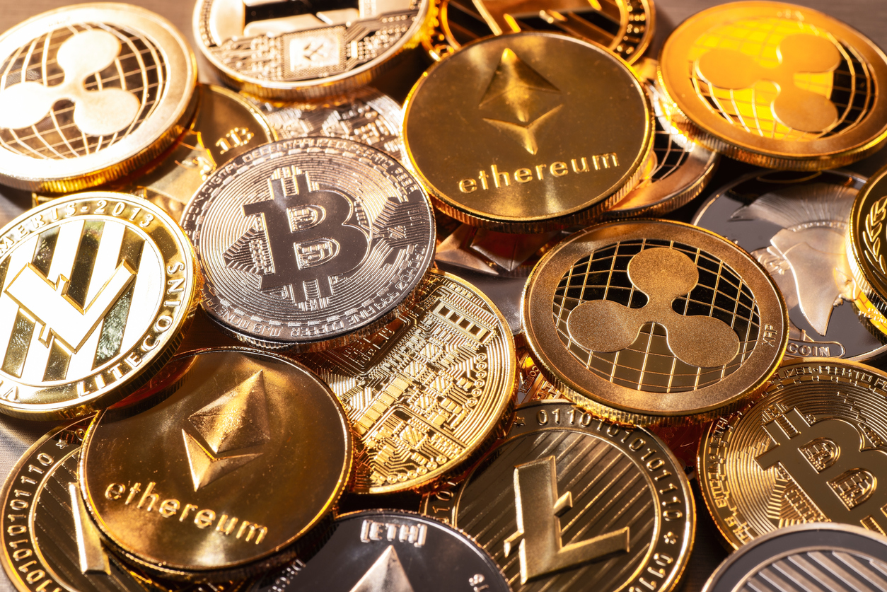 Bitcoin тягне всіх вниз - курс найпопулярніших криптовалюта впав на 15-26%