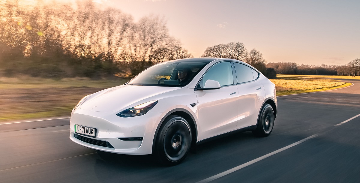Das Tesla Model Y ist das erste Elektroauto in der Geschichte, das am Ende des Halbjahres die Liste der meistverkauften Autos in Europa anführt