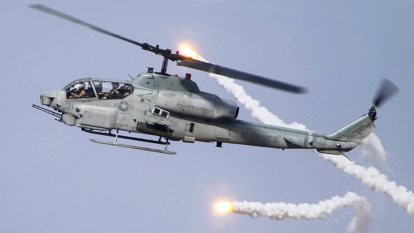 El Cuerpo de Marines de EE.UU. vende helicópteros AH-1W SuperCobra por menos de 15 millones de dólares la unidad
