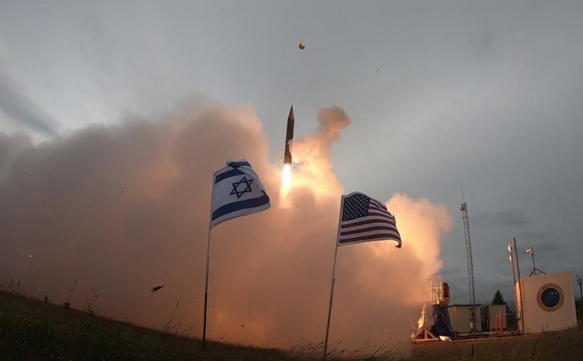 США схвалили продаж Німеччині системи протиракетної оборони Arrow 3 вартістю $3,5 млрд для перехоплення балістичних ракет