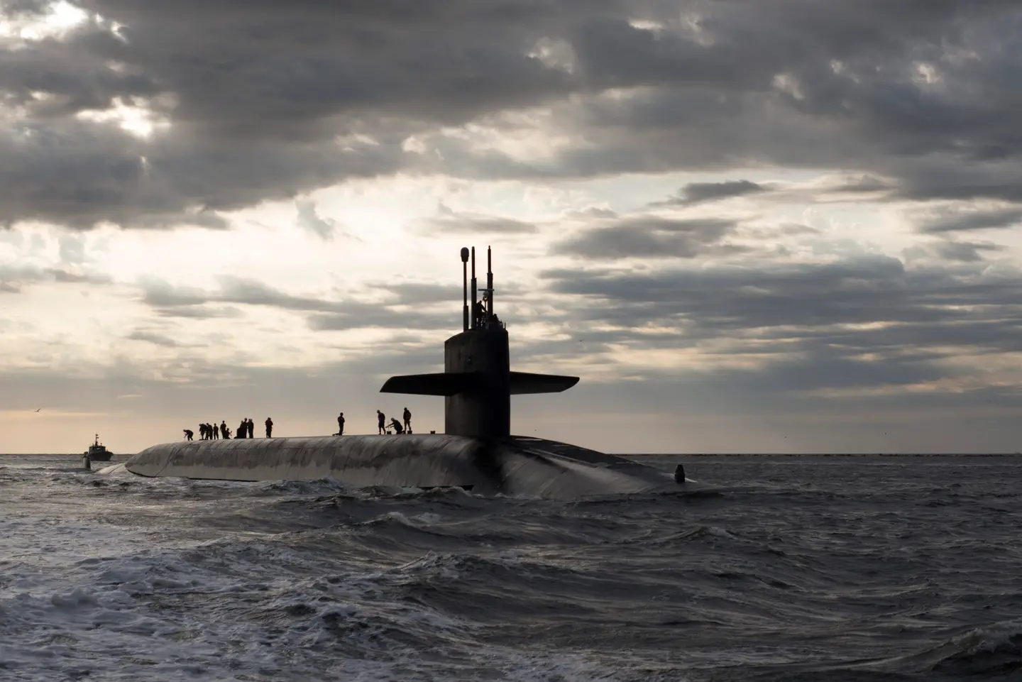 Die USA werden U-Boote der Ohio-Klasse mit ballistischen Trident-II-Raketen und Nuklearsprengköpfen mit einer Reichweite von bis zu 12.000 km in die Republik Korea entsenden